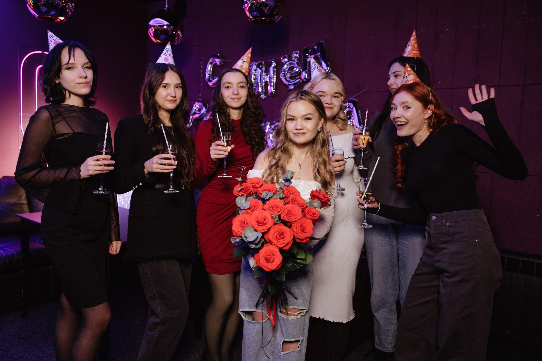 День рождения в кинозале 6